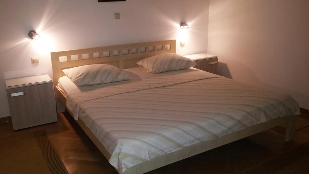 Filip Apartment أوميس المظهر الخارجي الصورة